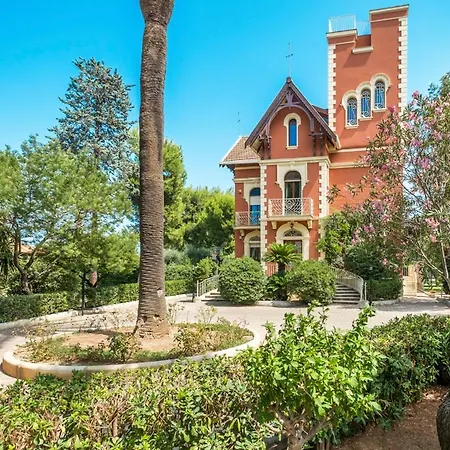 Sleeps 6 With Pool And Air Con * Bari