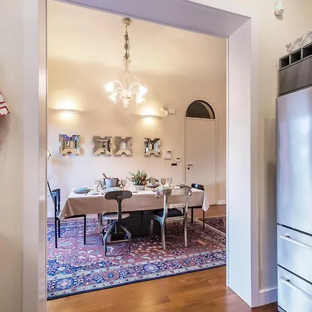 Sleeps 6 With Pool And Air Con *