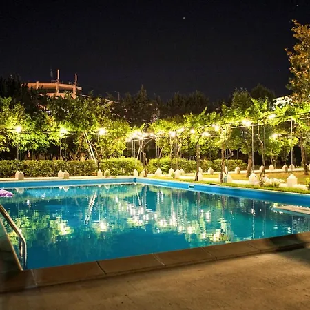 Sleeps 6 With Pool And Air Con Villa Bari