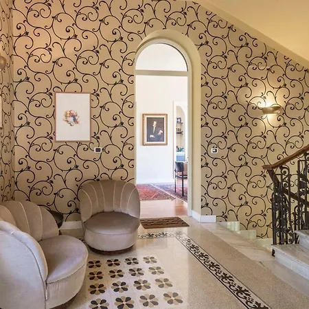 Sleeps 6 With Pool And Air Con Villa *